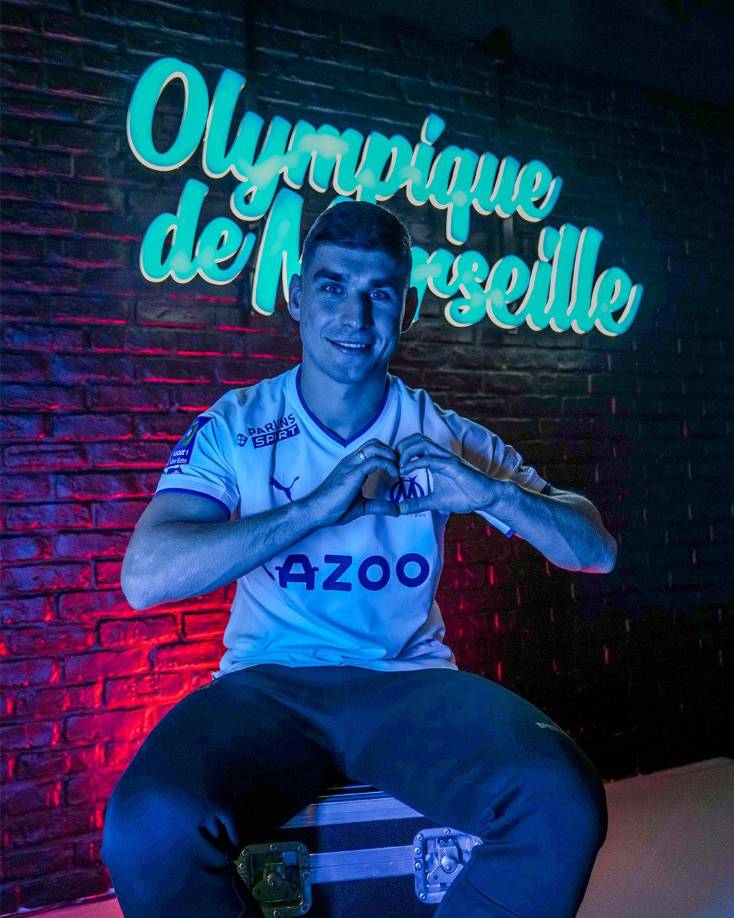 El Olympique de Marsella presentó a Ruslan Malinovskyi procedente del Atalanta. El mediapunta ucraniano, de 29 años, llega cedido hasta final de temporada con opción de compra.