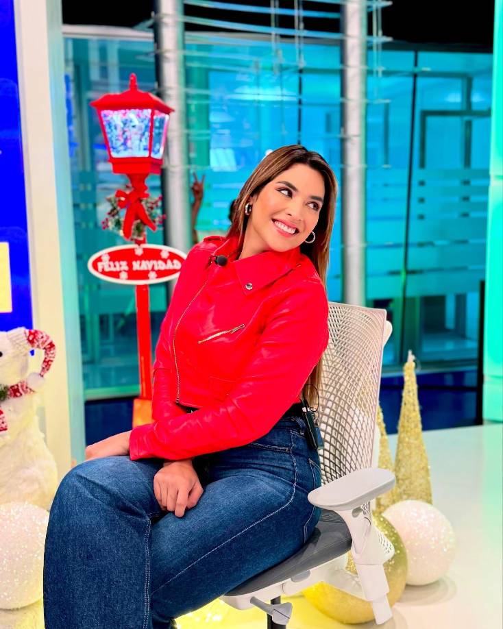 Eder es padre de una adolescente, mientras que Carolina tiene a su hijo Thiago, por lo que ambos han aprendido a convivir. 