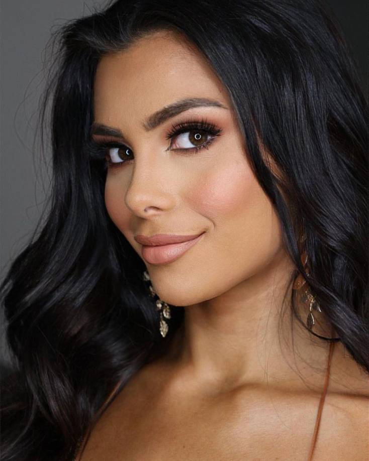 Desde su creación en 2013 en Tailandia, el Miss Grand International ha florecido en la esfera de los concursos de belleza. Anualmente, reúne a candidatas provenientes de diversas naciones del mundo. 