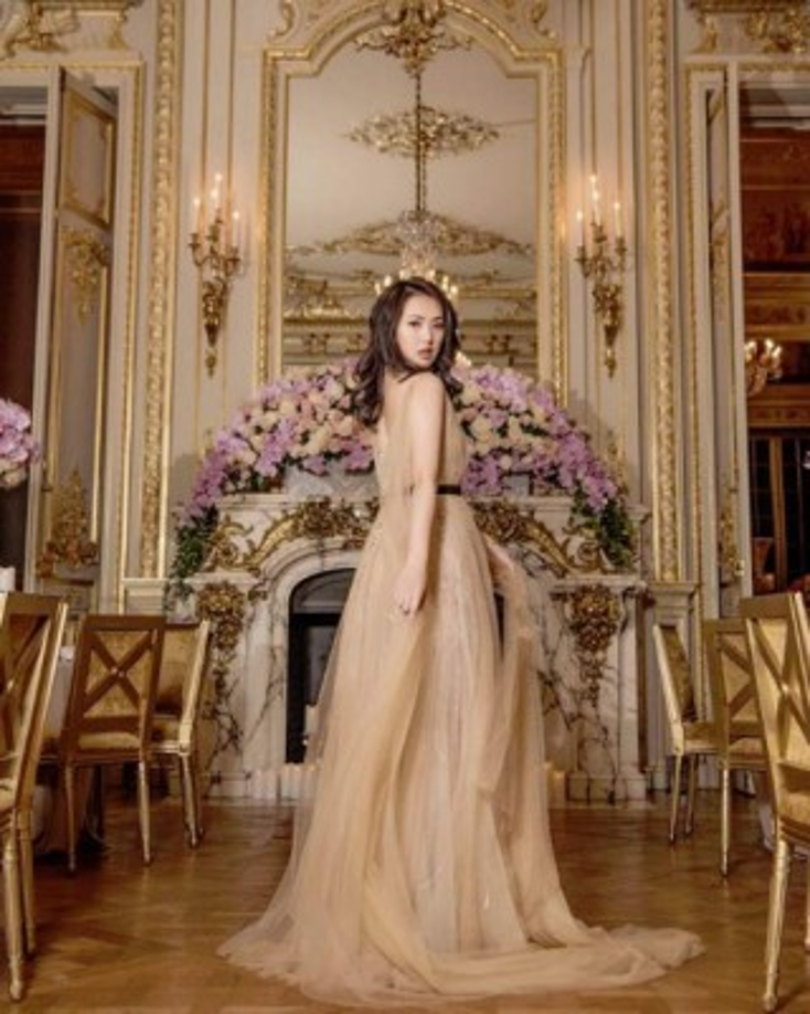 La joven de 20 años, y estudiante de la prestigiosa universidad estadounidense de Harvard, es una aficionada de las redes sociales donde publica imágenes de sus viajes alrededor del mundo y sus presentaciones como bailarina.