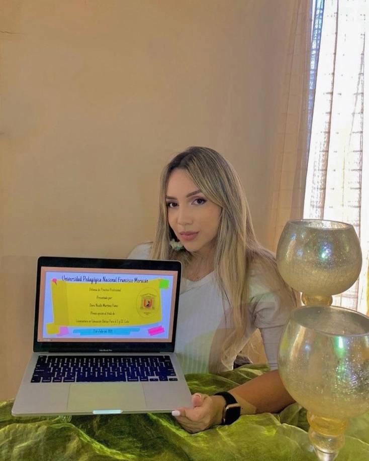 La novia de Devron García es graduada de la Universidad Pedagógica Nacional Francisco Morazán y es Licenciada en Educación Básica.