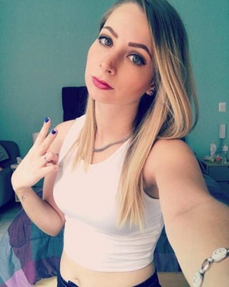 Según cuenta la víctima, los hechos ocurrieron el 25 de mayo de 2018 en una fiesta de uno de los acusados, donde se consumieron bebidas alcohólicas. En ese entonces ella tenía 16 años.