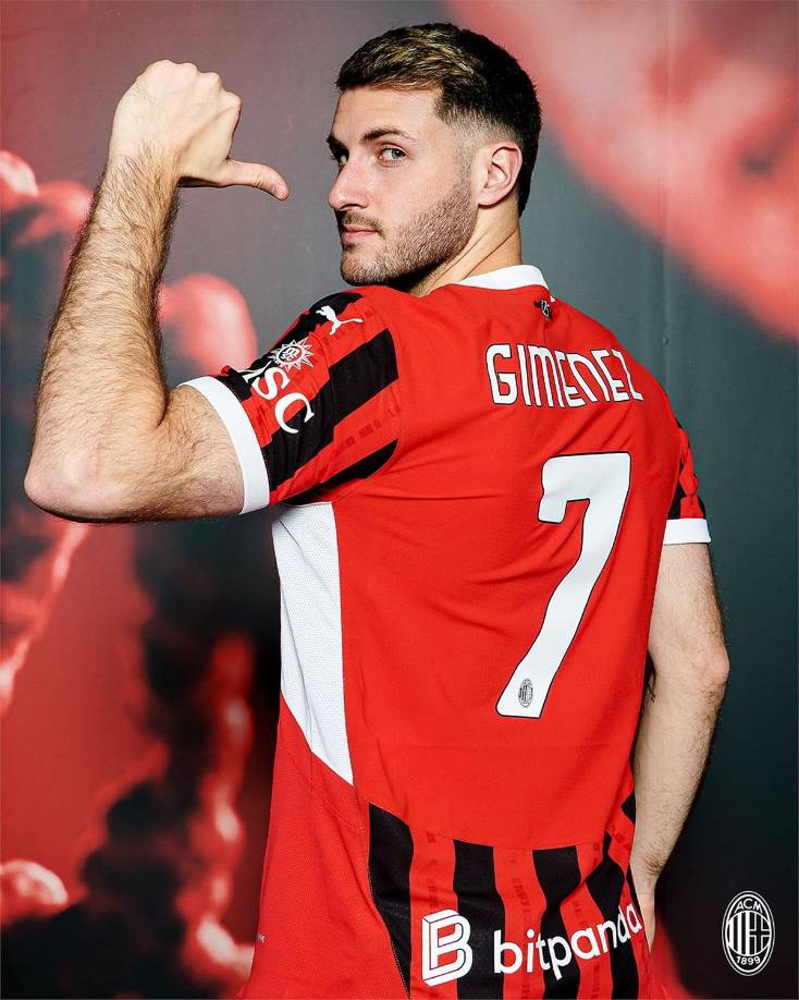 Santi Giménez ha firmado contrato hasta el 30 de junio de 2029 con el AC Milan y usará el dorsal 7 que dejó Álvaro Morata.