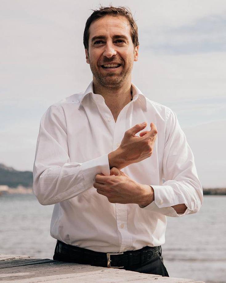 En su vida empresarial fue clave quién lo impulsó a invertir en la materia: Pasquale Granata le propuso ser accionista de unos laboratorios en Italia y en un trabajo en conjunto con la Universidad de Pisa y la Universidad Politécnica de Milán, consiguieron desarrollar su codiciado producto.