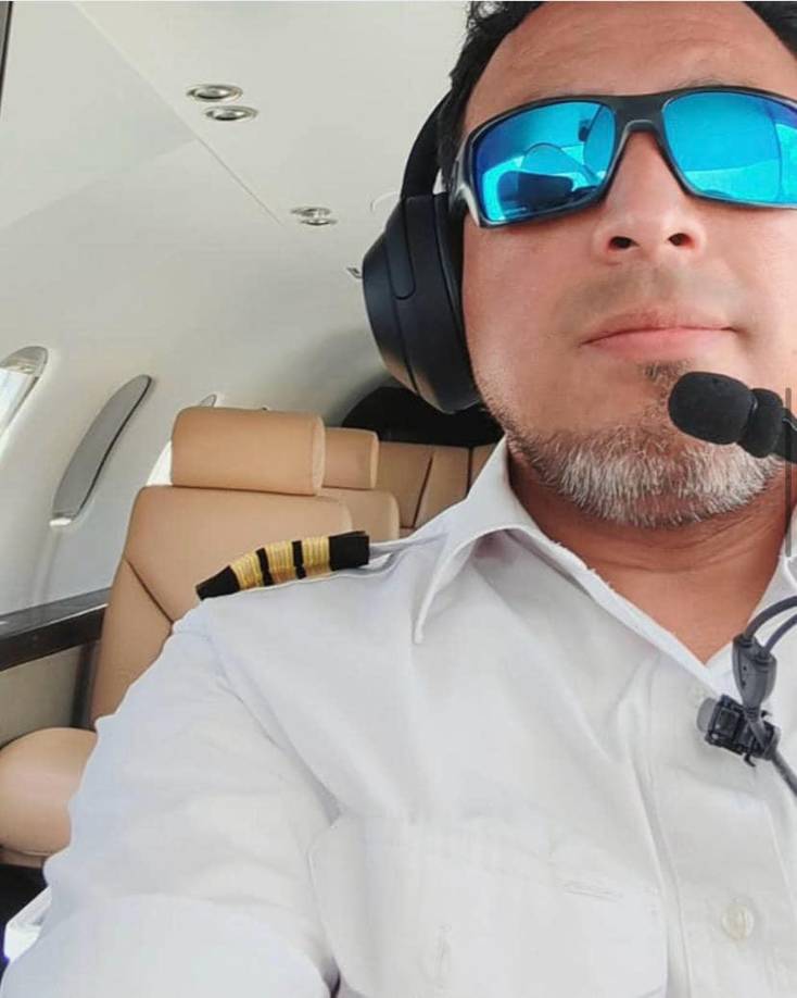 El otro piloto fue identificado como Josué Juárez, quien era originario de Veracruz, México.
