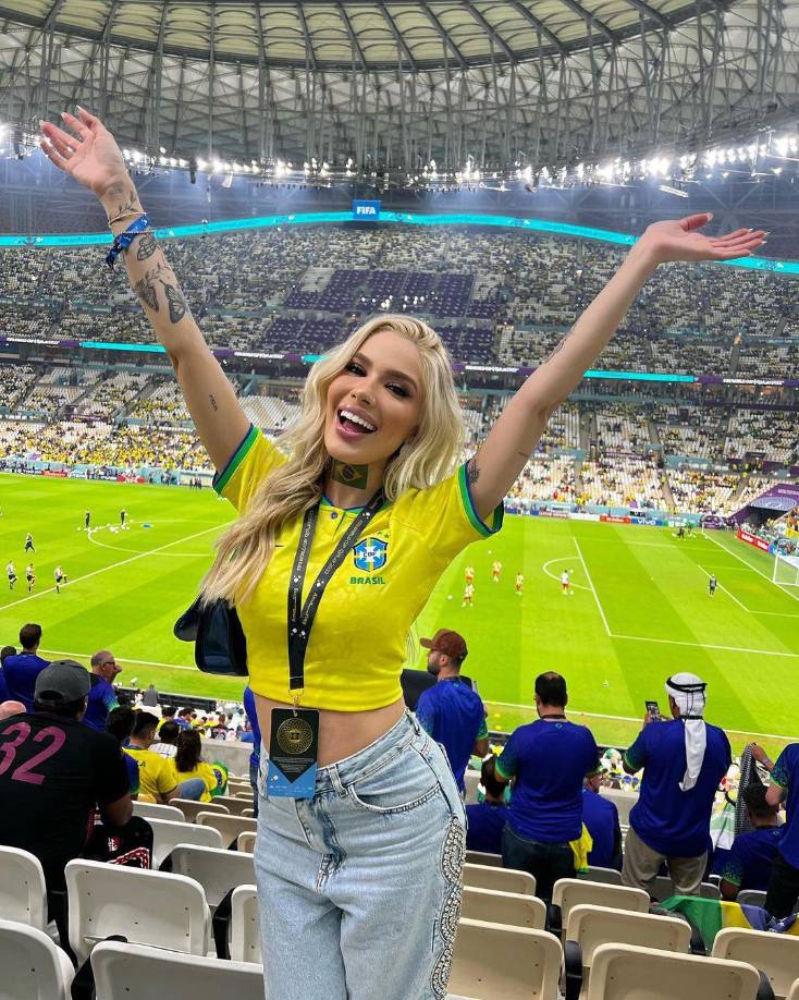 Lima había estado en Qatar apoyando a la Selección de Brasil junto a una casa de apuestas, y a su vuelta ha celebrado su soltería por todo lo alto.