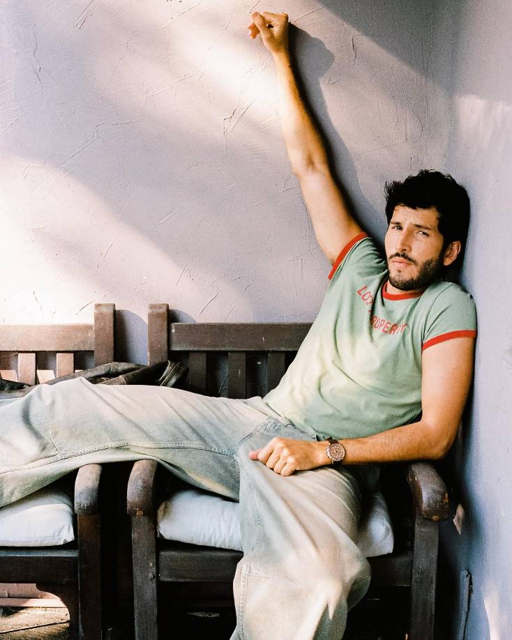 Más allá del musical, el artista sigue trabajando en su próximo álbum, que saldrá el año que viene y en el que el pop será el género musical predominante: “Lo definiría como una experiencia celestial”, afirmó.Su paso por Broadway será de utilidad en su nuevo proyecto, pues aseguró que está notando un gran “crecimiento vocal” gracias a sus clases de canto y que el estar viviendo en Nueva York durante varios meses le está dando “un espacio” para dedicarse a la guitarra y la composición. EFE