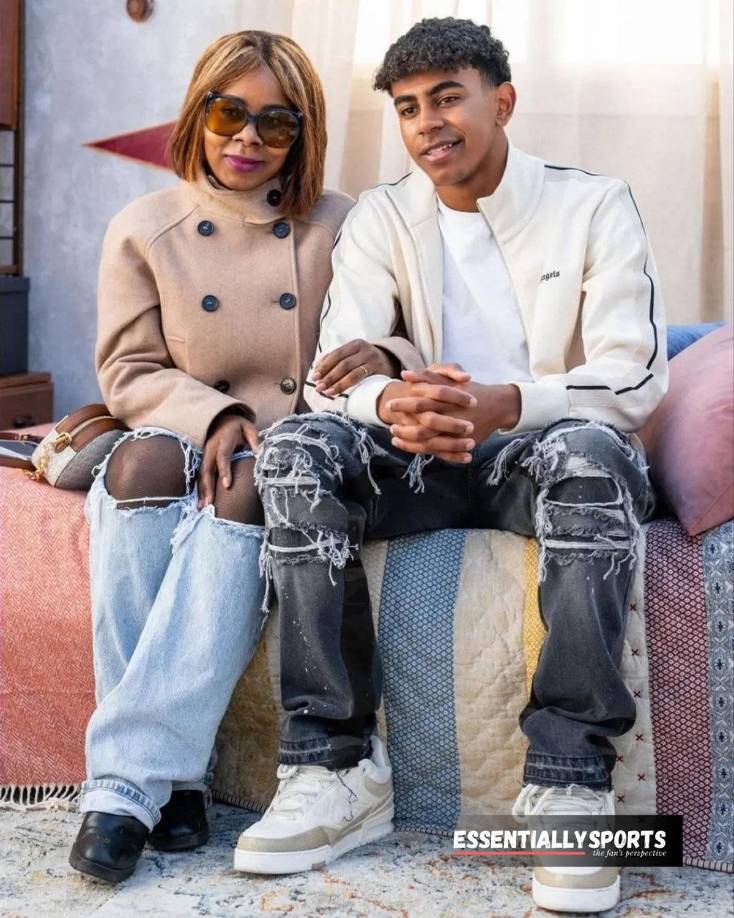 Otra de las personas más importantes en la vida del joven es Sheila Ebana, su madre, nacida en Guinea Ecuatorial. Pese a que los dos progenitores de Lamine comparten raíces africanas, en los planes del futbolista siempre ha estado el de defender la camiseta de España contra viento y marea.