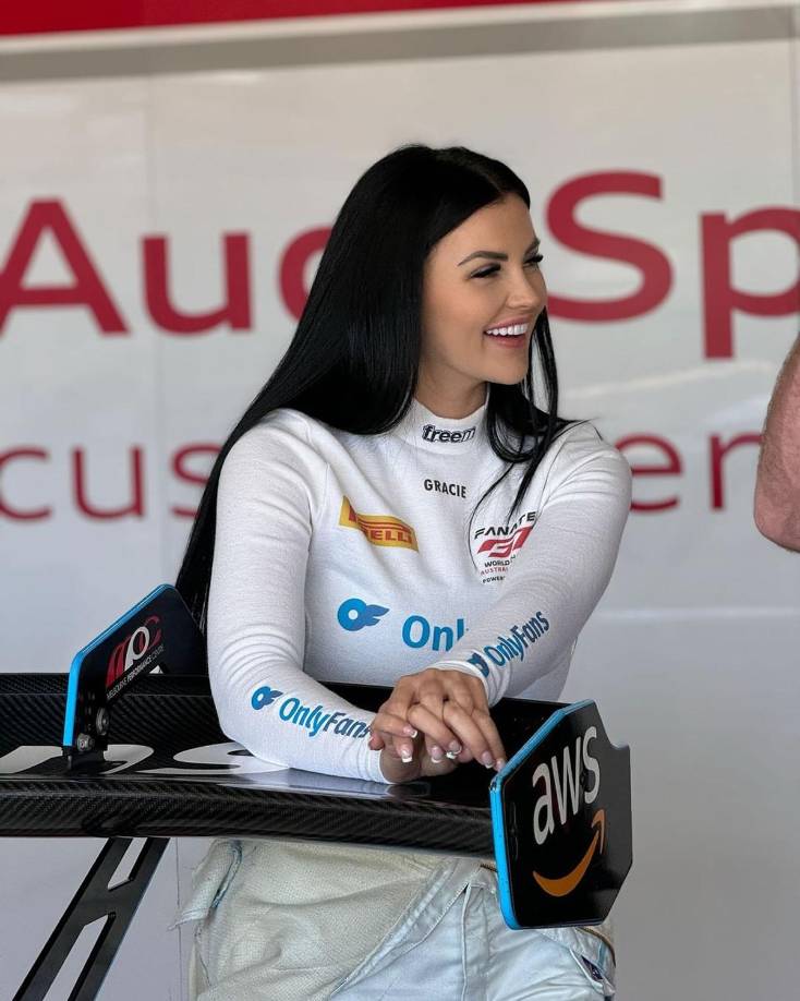 La piloto agradeció a todos los que han sido parte de este viaje y subrayó que este regreso es una prueba de que era el momento adecuado para volver a las carreras.