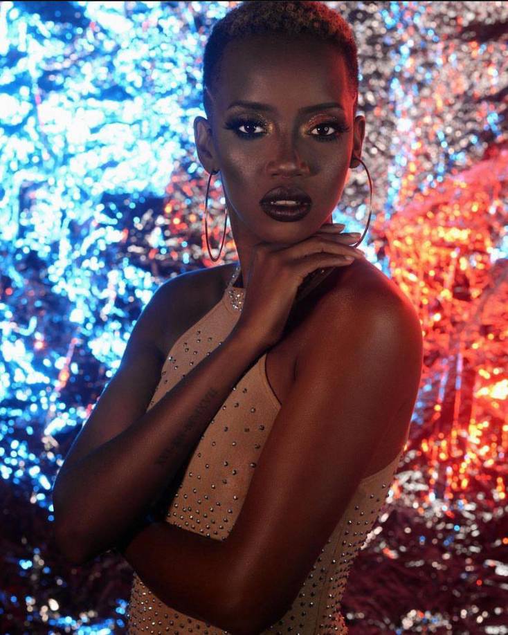 Keril es una mujer luchadora e inteligente, ya que cuenta con su propio emprendimiento. 