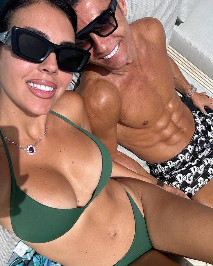 Cristiano Ronaldo junto a Georgina Rodríguez y su familia han compartido fotos de su viaje a Italia. Mientras ellos se olvidan un poco del mundo del fútbol, un nuevo inconveniente surgió.