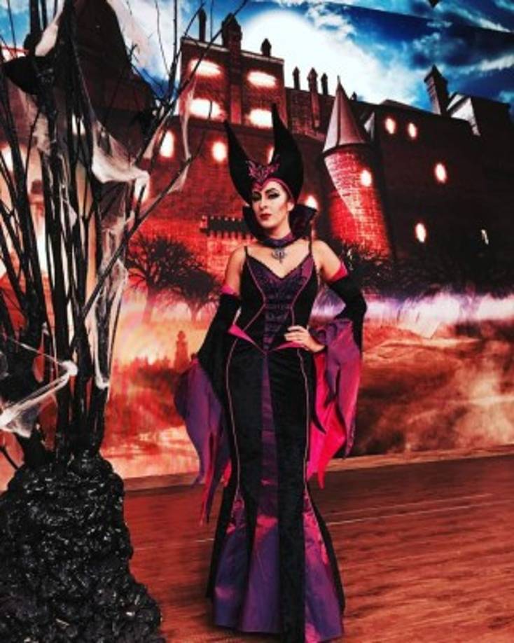 La periodista hondureña de Univisión, Maity Interiano se vistió de Maléfica.