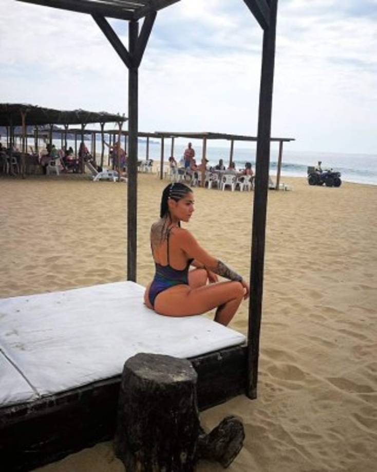 La también modelo presume su figura cada vez que puede.