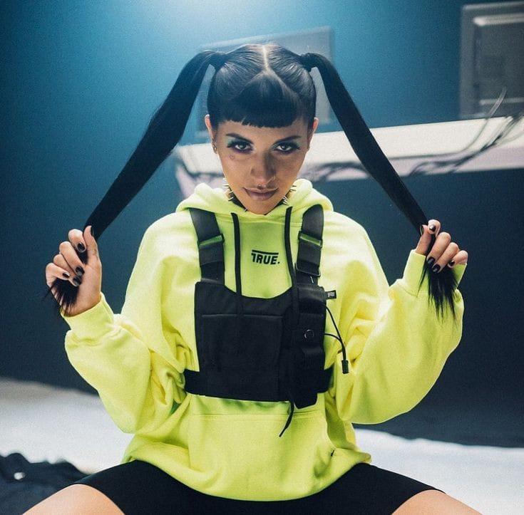 Cazzu estalla ante la polémica desatada por el nuevo tema de Rauw Alejandro