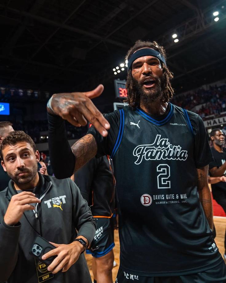 De los problemas personales, que influyeron en los profesionales, se pasó a un punto de inflexión que tuvo el consumo de drogas como detonante de un cambio del que habla pasado un tiempo prudencial.