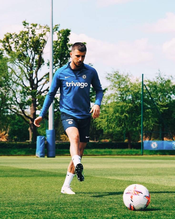 Según informa Fabrizio Romano, Mason Mount ha completado las pruebas médicas como nuevo jugador del Manchester United en Carrington. Su contrato será hasta 2028.