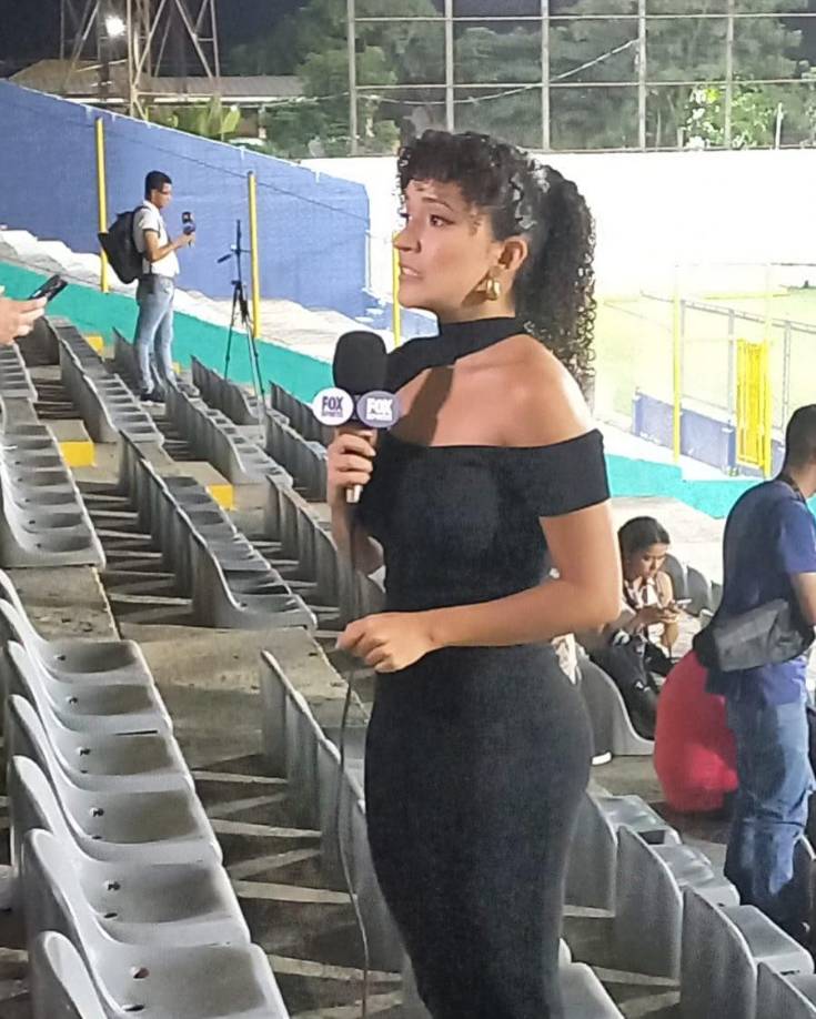 En sus redes colgando fotos desde el interior del Morazán.