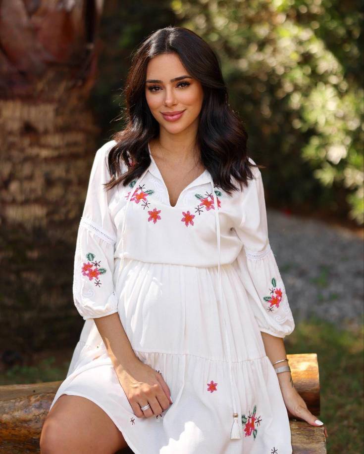 Y remató: “Somos los padres de Mavie y esa es la razón de nuestro vínculo. Espero que me dejen de vincular a las frecuentes noticias (sobre supuestos casos de infidelidad de Neymar). Muchas gracias”. 