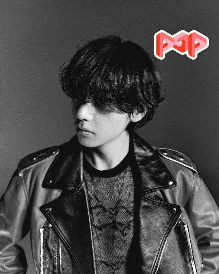 En su cuenta de Instagram, la revista<a rel="nofollow" href="https://www.instagram.com/p/CvumyqwtEqT/?img_index=1"> ThePopmag</a> posteo el siguiente mensaje con las fotos de V tomadas su reciente edición: La carrera en solitario de Kim Taehyung está apareciendo, estableciendo nuevos estándares. El vídeo de ‘Love Me Again’ acaba de salir y V será la banda sonora de agosto, septiembre... el resto del 2023.Muchas felicidades al Equipo V. Gracias Taehyung por la colaboración.