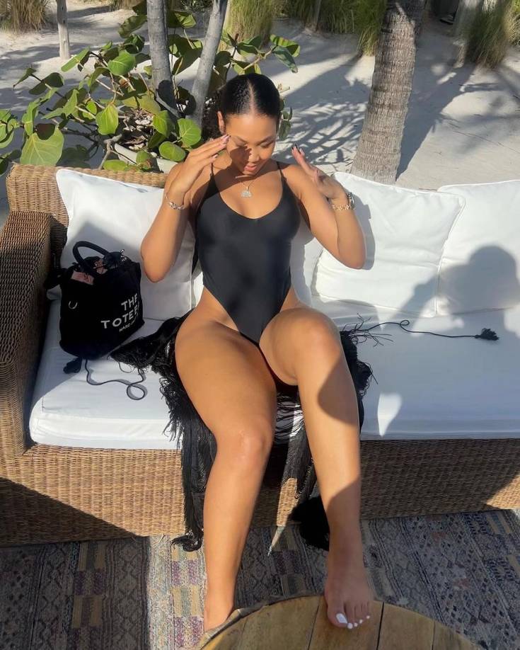 Romell Quioto y Shanee Mclaughlin confirmaron su relación a finales de 2020 con unas imágenes en las redes sociales.