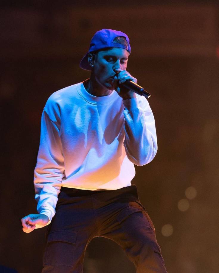 Bieber en ese entonces tenía 19 años y debió ser examinado por el equipo de urgencias médicas tras desvanecerse. Además, confirmaron que le pusieron oxígeno durante 20 minutos.