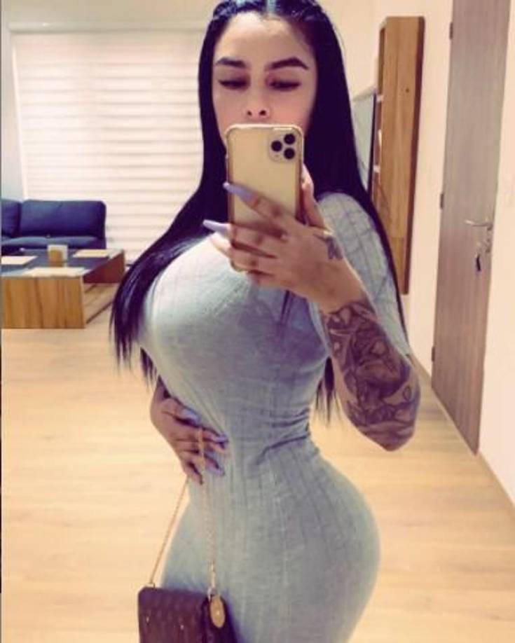 Capturan a “La Mitzi”, esposa de poderoso narco, en su casa con armas y drogas