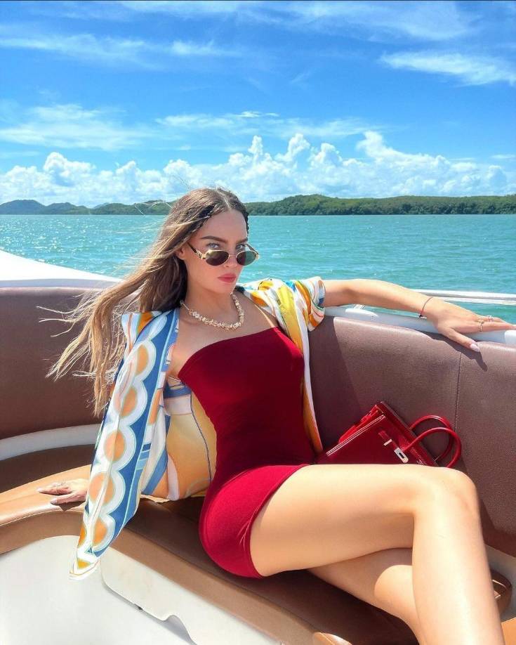 Pese a todos los rumores entre ellos, ni Belinda ni Gonzalo Conde “Bizapop” se han pronunciado a aclarar los rumores. En cambio, sus seguidores aún están emocionados por la posibilidad de que estos dos famosos se encuentren, ya sea de manera sentimental o en una colaboración. 