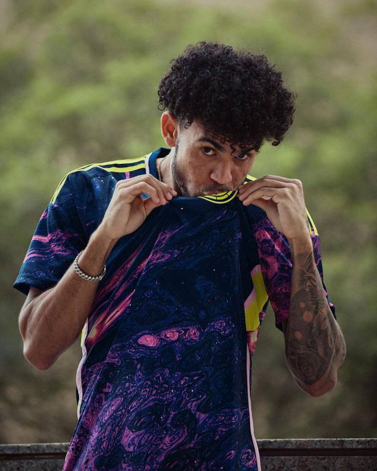 Luis Díaz regresó a Colombia tras varios días de angustia tras el secuestro de sus padres. Su madre fue liberada horas después, pero su padre estuvo varios días en espera de su libertad.