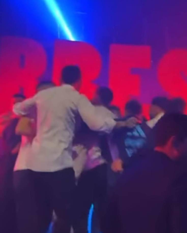 Entre los artistas invitados a la celebración estuvieron <b>Wos </b>y también <b>La T y la M</b>. La locura fue total.