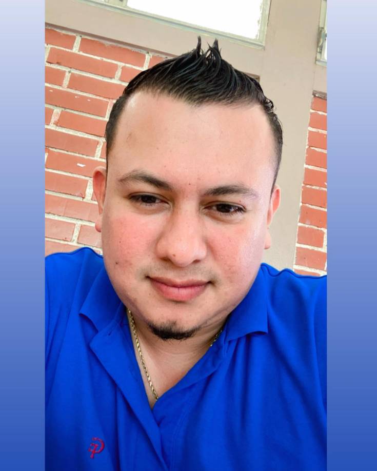 Por otra parte, en las redes sociales, alumnos, compañeros de trabajo, vecinos y parientes de Andrade expresaron su tristeza y exigieron que se haga justicia.