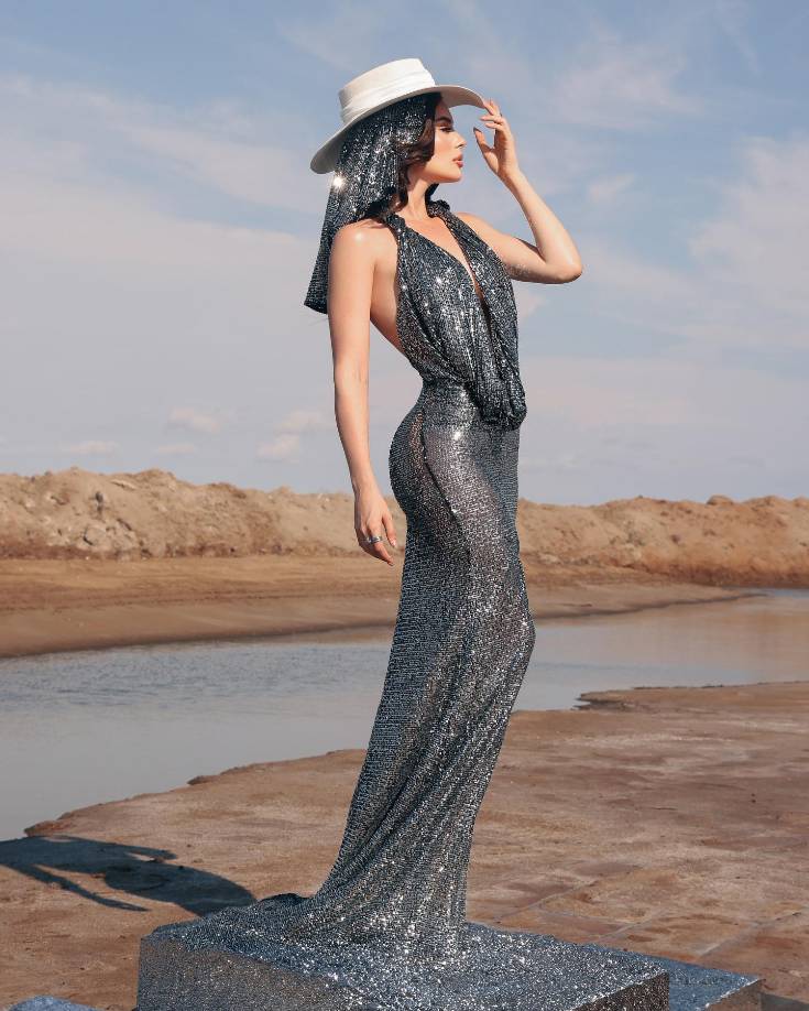 “Fui brutalmente atacada en redes sociales y fue en donde aprendí lo que es ser víctima y victimario. Entender esto, no solo es en un libro, sino también a través de un consejo de las mujeres que han vivido eso”, mencionó en entrevista.