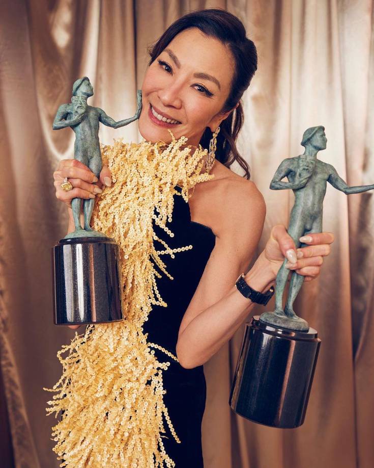 Es bailarina de ballet, asistió a la Royal Academy of Dance de Londres, en donde se especializó en ballet. Lastimosamente no pudo completar el programa por una lesión que sufrió en la columna vertebral.