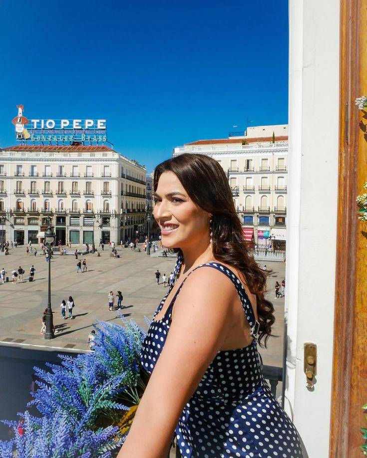 La catracha se encuentra de vacaciones, por lo que aprovechó para presenciar un duelo de la liga española y reveló el motivo de su asistencia al partido del conjunto azulgrana.