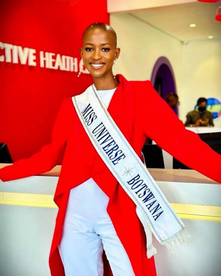 La representante de Botswana también ha llamado la atención por su cabeza rapada, algo poco usual en las modelos y reinas de belleza, por lo que ha roto estereotipos y en esta edición es la única con esta característica. 