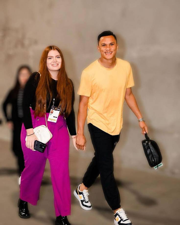 Y es que Denil Maldonado sacrificó ese momento importante de su esposa ya que está concentrado con la Selección de Honduras para disputar el partido ante México en la ida de los cuartos de final de la Nations League de Concacaf.