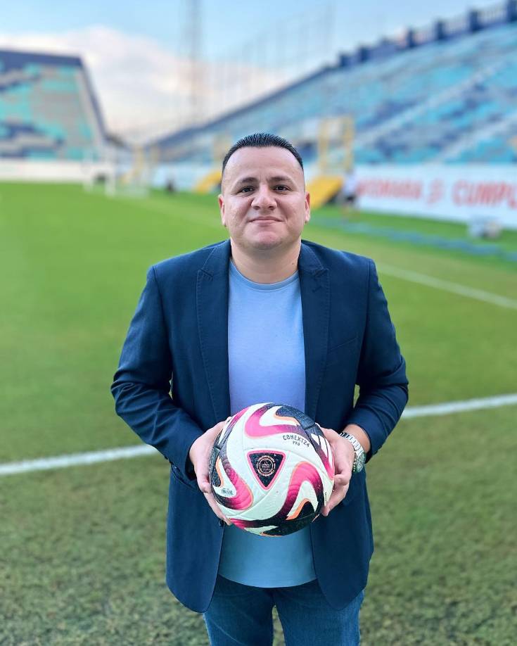 Óscar Fúnes, presentador de Tigo Sports, dijo que el resultado será 1-0. “Honduras le ganará a México”.