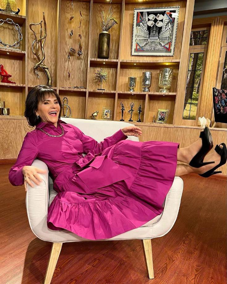 Chapoy comentó que fue al concierto de la cantante Björk y que su experiencia no había sido del todo placentera. Lo cual hizo que su comentario se volviera viral en las redes sociales y gracias a ello el público recuerda esa divertida polémica.