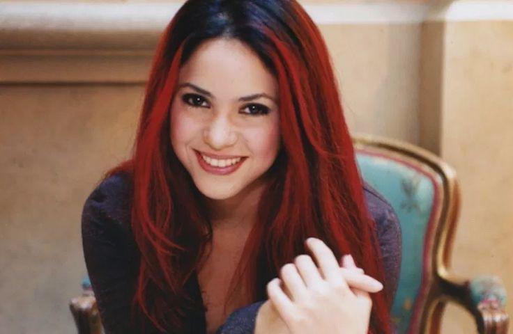 A 30 años de ‘Pies Descalzos’, así ha evolucionado Shakira desde que inició su fama mundial