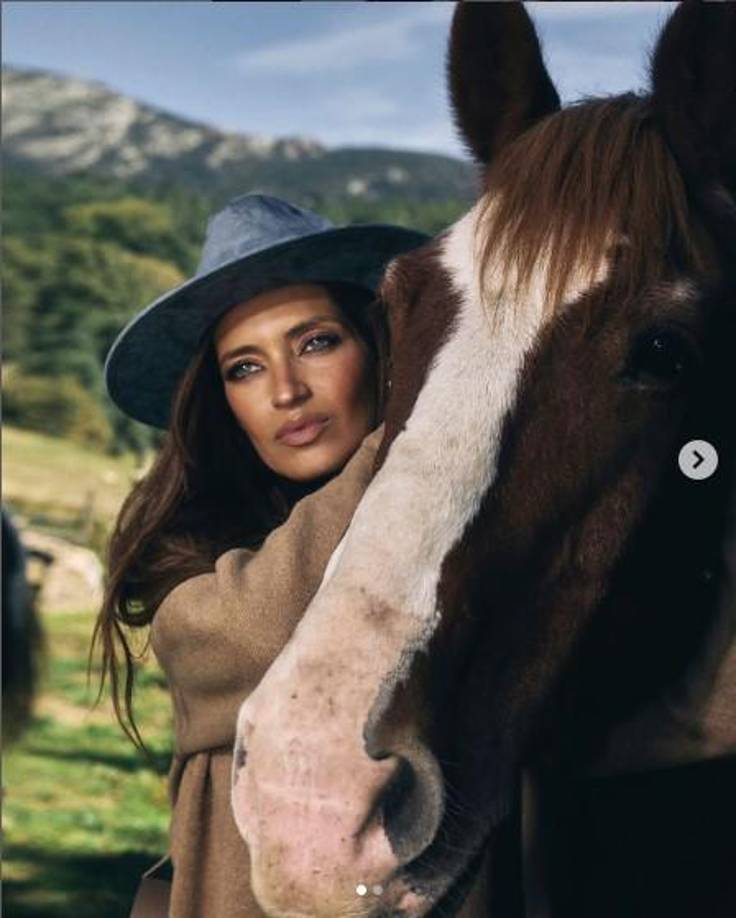 Carbonero, que cumplió 40 años en febrero, ha atravesado además unos últimos meses muy complicados marcados por la salud de su madre, Goyi Arévalo, que se mudó junto a ella.