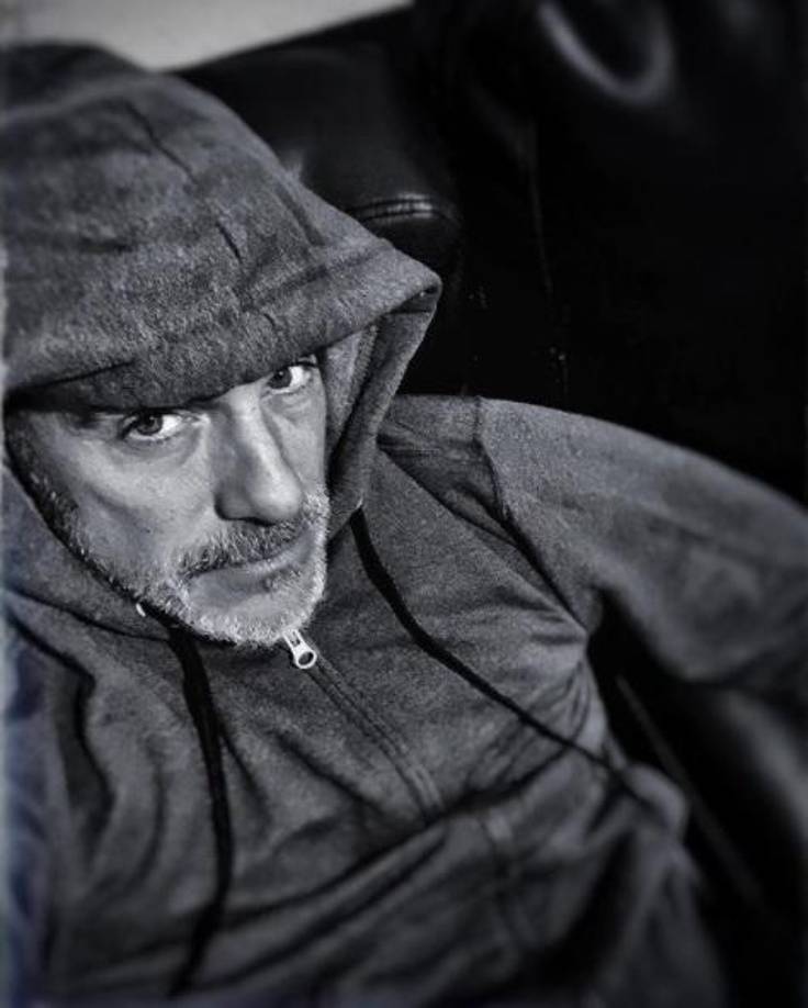 “La economía de nosotros no le incumbe a nadie. La verdad es que Lisset sí me ha ayudado muchísimo este año, pero no significa que yo me haya retirado de ser papá de la niña ni esté huyendo de nada”, añadió. 