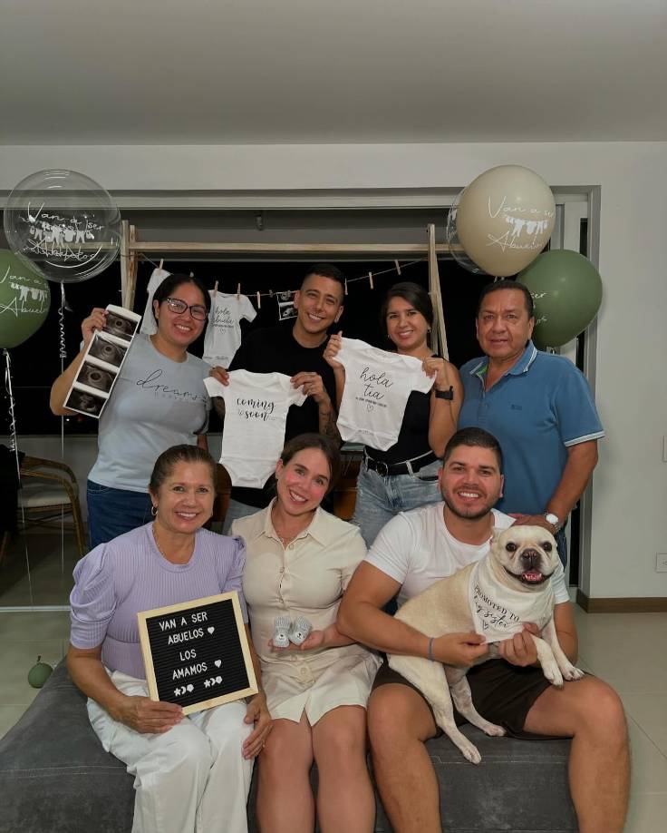 Toda la familia de Los Botero posó para la fotografía del recuerdo. 