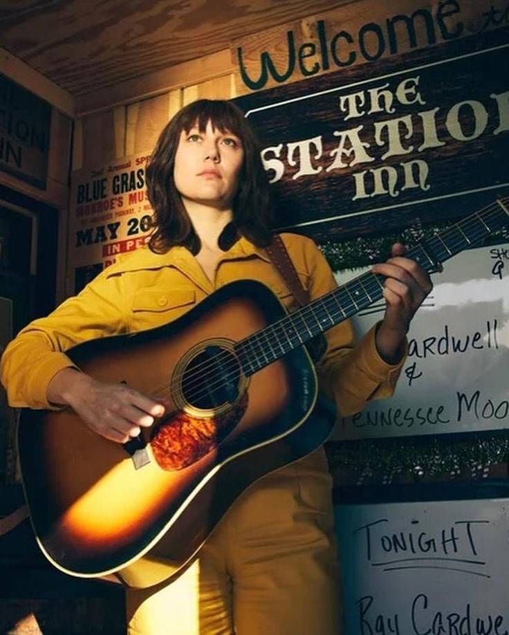 Molly Tuttle, por su parte, ha triunfado gracias a su disco “Crooked Tree’”.