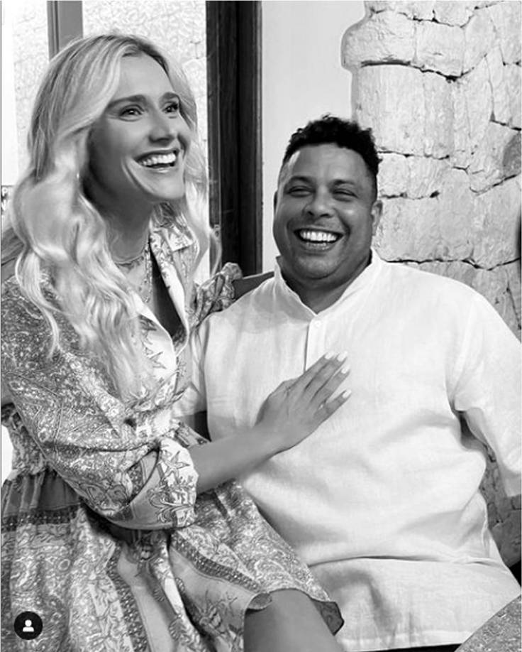 En 2007 se confirmó su noviazgo con María Beatriz Antony, con quien se casó más tarde y tuvo dos hijas Maria Sophia, que hoy tiene 14 años, y Maria Alice, de 12. 