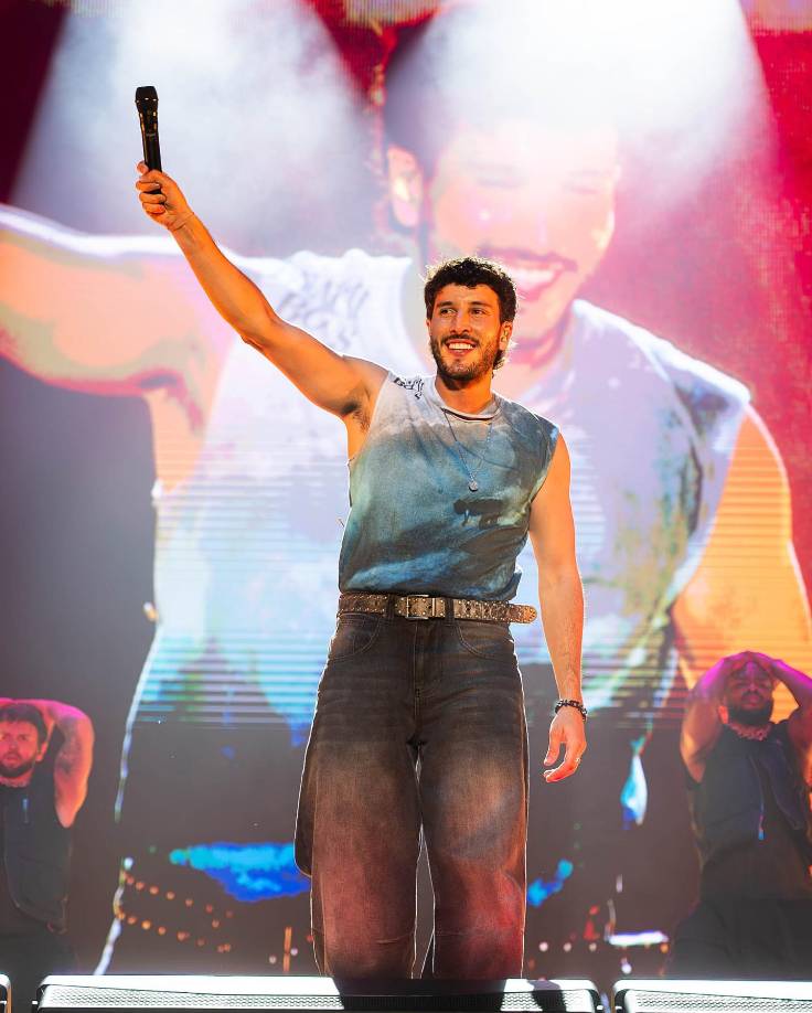 El público no será el único que conocerá una nueva cara del cantante, pues él mismo espera ser una persona completamente distinta al terminar sus funciones: “Ricky Martin (que formó parte del musical ‘Evita’) me dijo: “Eres una persona antes de Broadway y otra después”. 