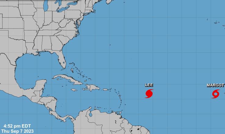 Lee es ya un poderoso huracán de categoría 4
