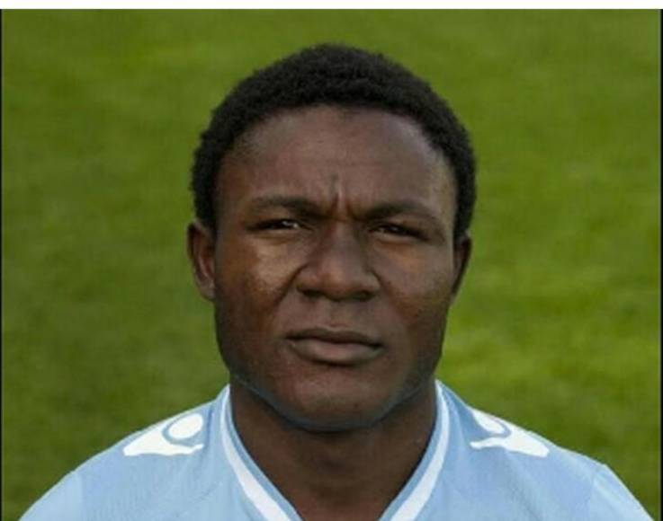 Un caso que fue mediático es el de Joseph Minala. A mediados de 2013, el camerunés era destacado en la prensa italiana como la gran promesa del equipo juvenil de la Lazio. El jugador recibía improperios y comentarios dudando de su edad.