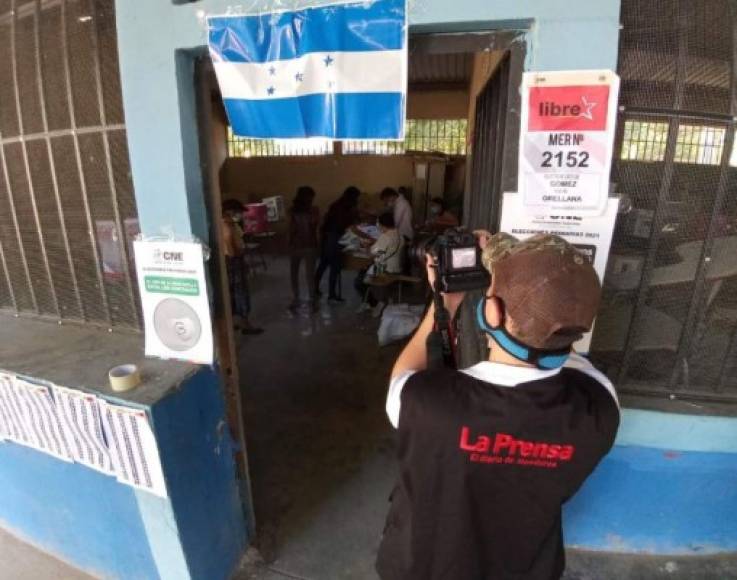 Desde los centros de votación distribuidos en todo el país, LA PRENSA, El Heraldo y GO TV llevaron a sus audiencia todos los pormenores del desarollo de la fiesta democrática en Honduras y de las incidencias.