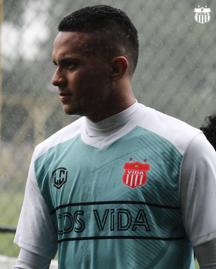 El Club Deportivo Vida anunció sorpresivamente la salida del centrocampista Luis Meléndez. Se menciona que podría llegar al Victoria.