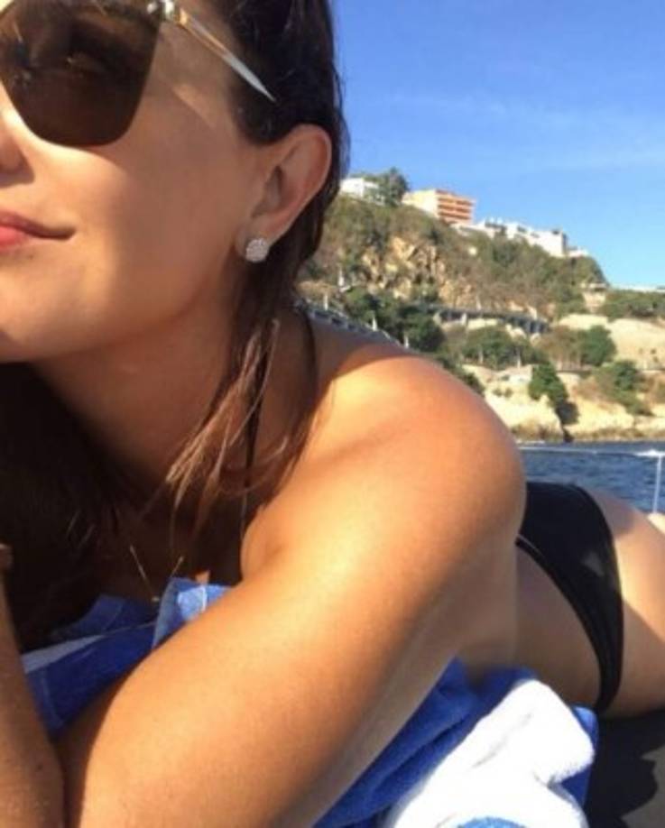 Al parecer la guapa mexicana se encuentra junto a sus hijos para disfrutar de la navidad.