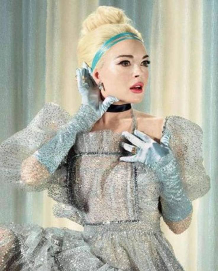 En el especial la actriz habla de una vida frente a la cámara: Empezó como modelo para Tom Ford a los tres años; saltó a la fama con la cinta de Disney 'The Parent Trap' (Juego de gemelas) en 1998 y siguió un exorbitante ascenso con cintas como 'Life-Size', 'Get a Clue', 'Freaky Friday', 'Mean Girls' y 'Herbie: Fully Loaded'.